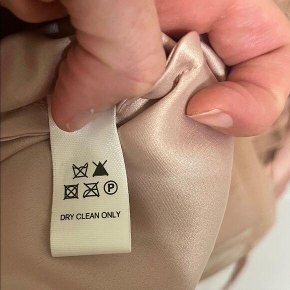 hitherto Lace Dress in Soft Pink. Size 6. Purchased from Anthropologie - Picture 7 of 7